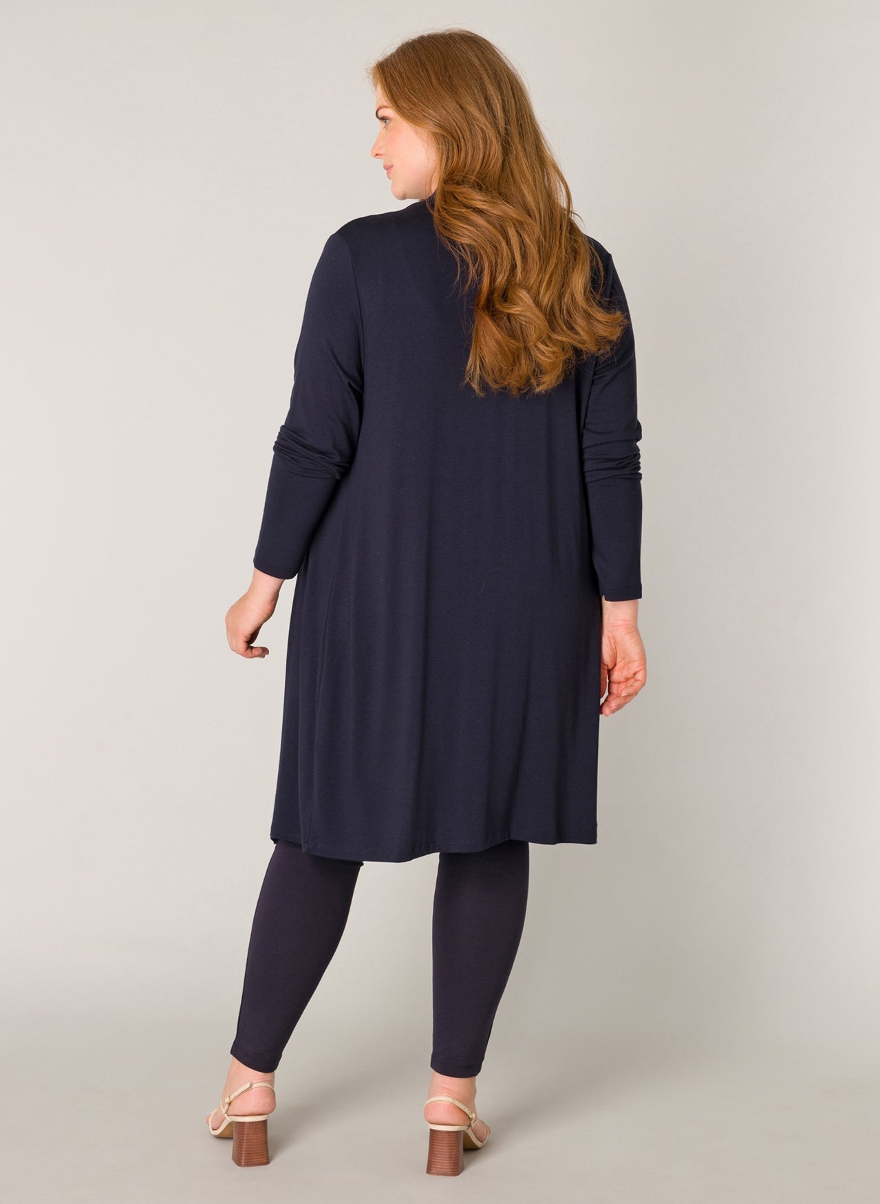 Ayla neuletakki musta, plus koot