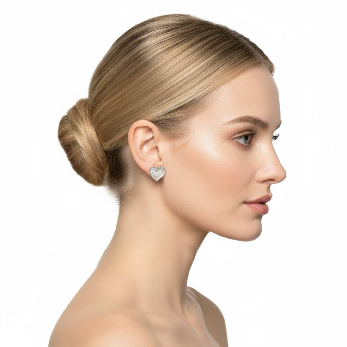 Sydänpantteri korvakoru