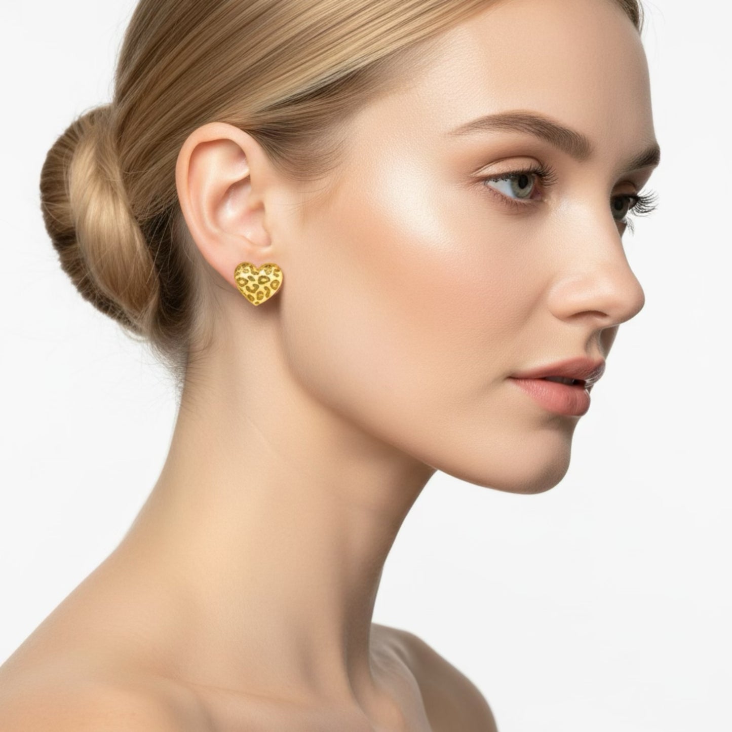 Sydänpantteri korvakoru