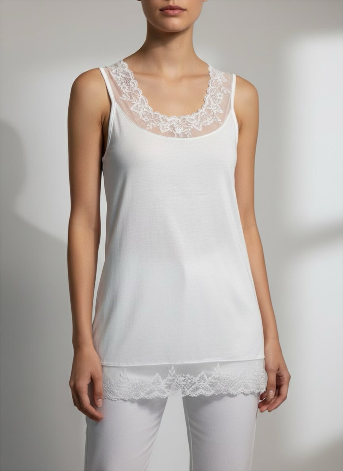 Florence pitkä pitsitoppi