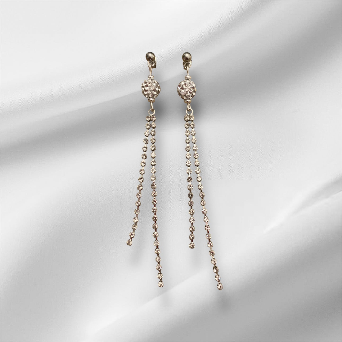 Disco-pallo korvakoru