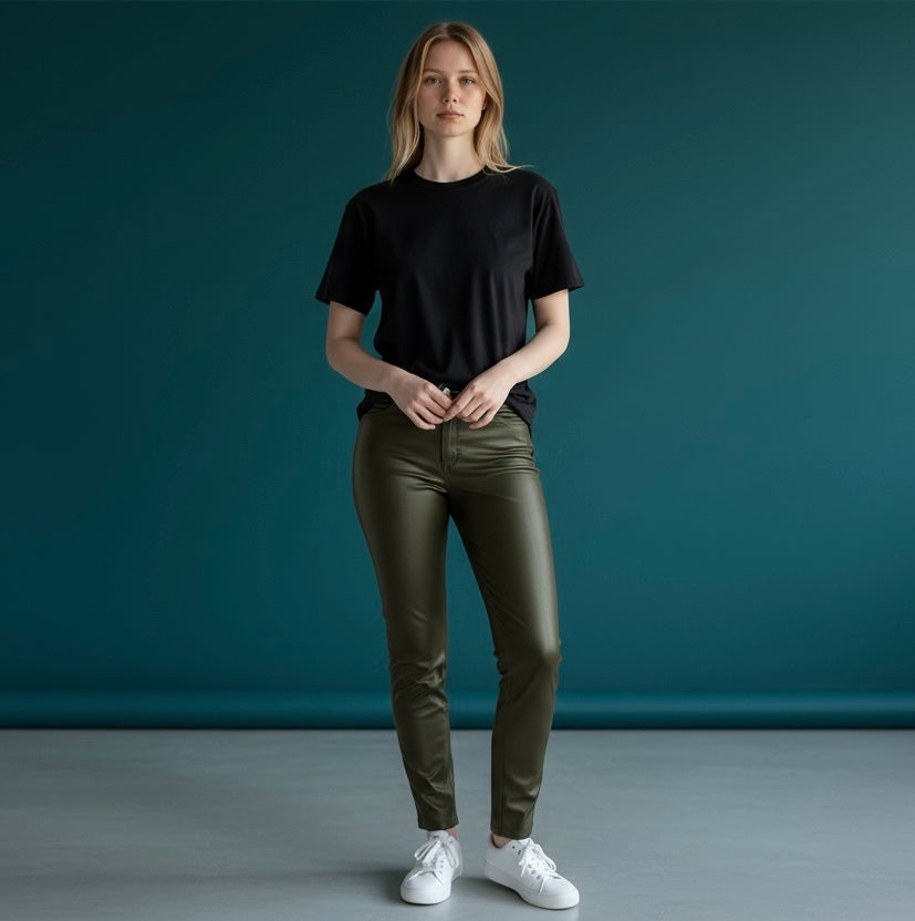 Vegaaniset nahkahousut