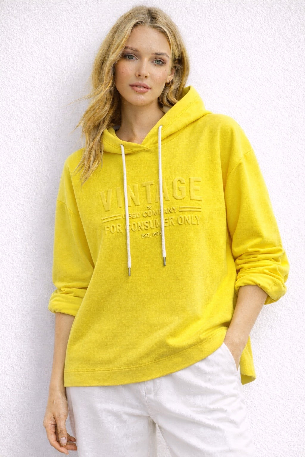 Vilma Vintage -collegehuppari
