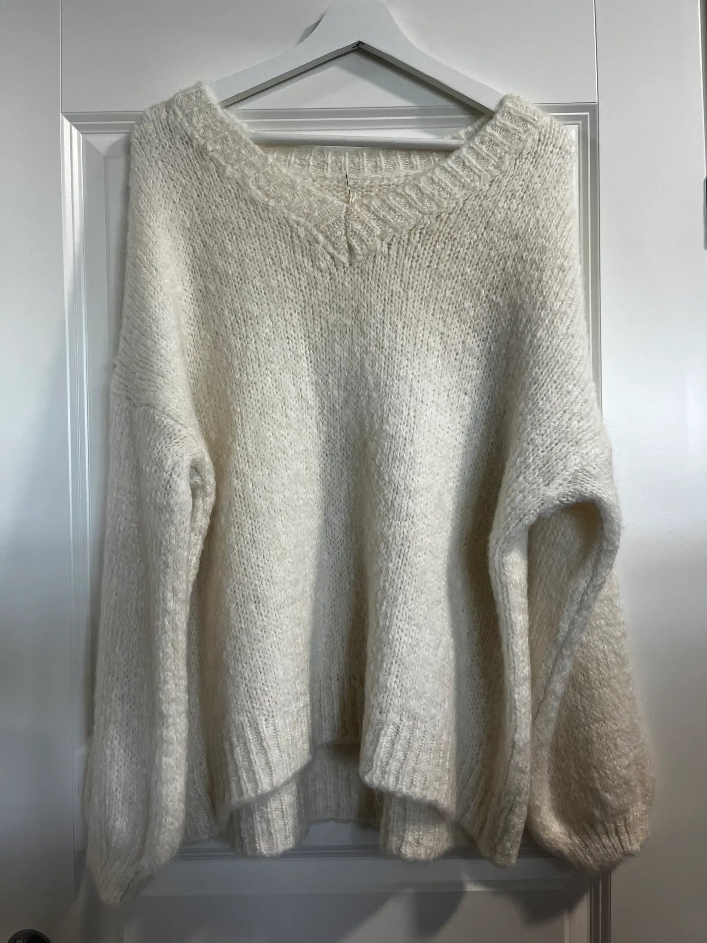 Mohair V-kauluksinen neule