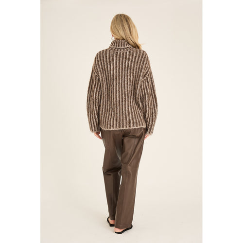 Lataa kuva 1. Orkido – Naisten raitaneule