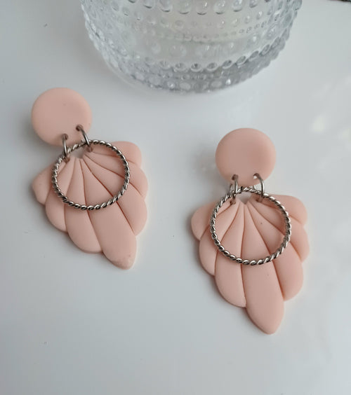 Lataa kuva 1. Lydia - korvakorut