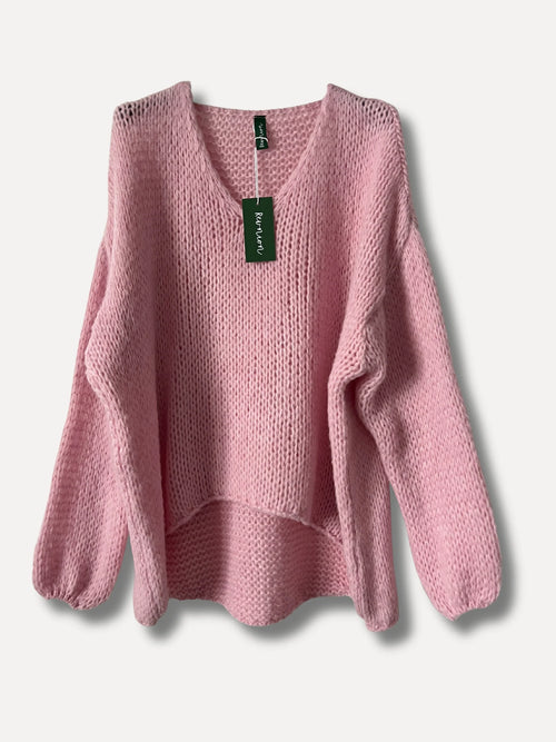 Lataa kuva 1. Falling in love-neulepaita