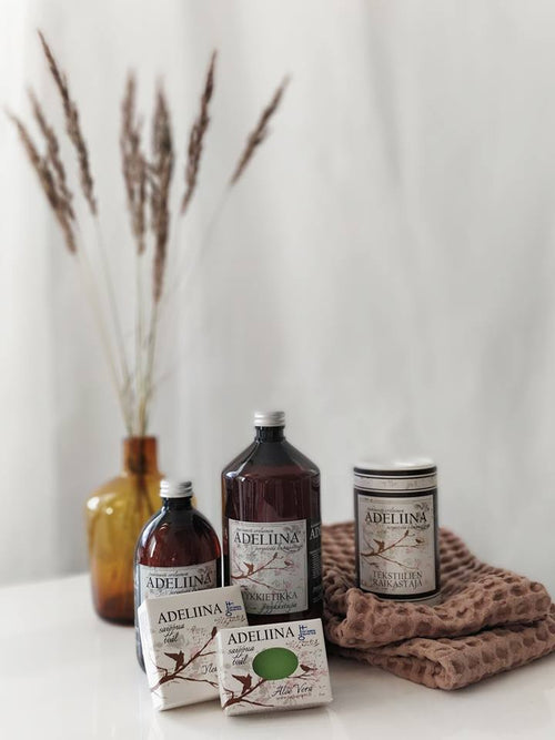 Lataa kuva 1. Adeliina Tekstiilien raikastaja Puuvilla 450g