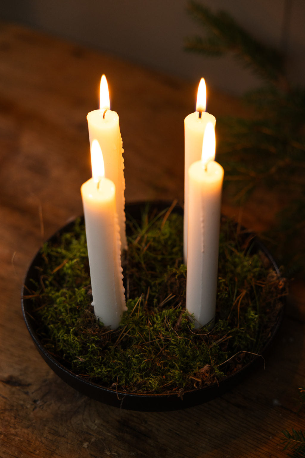 Keraaminen alusta 4 kynttilälle