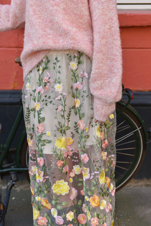 Lataa kuva 1. Patrisia neule