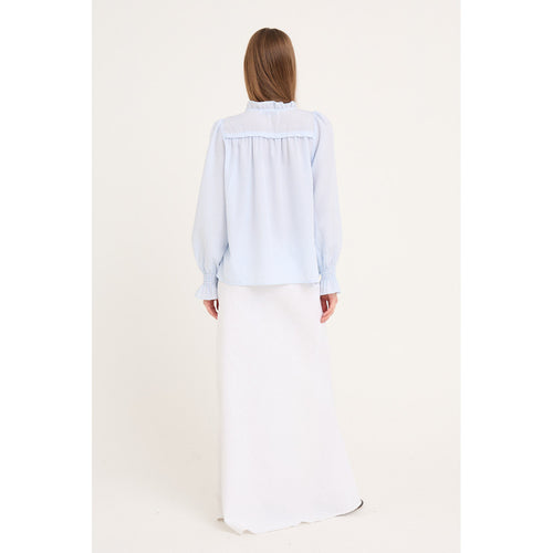 Lataa kuva 1. Sonja röyhelöpusero sininen/valkoinen