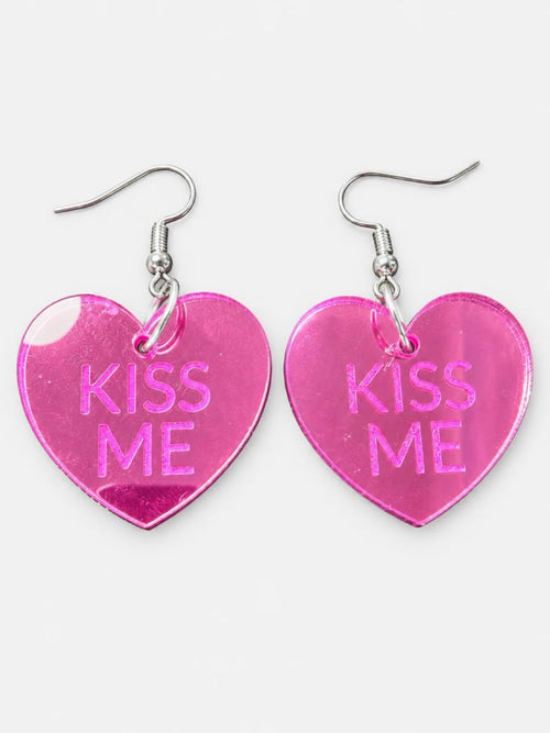 Lataa kuva 1. Kiss Me – Peiliakryylikorvakorut | ArtTiina