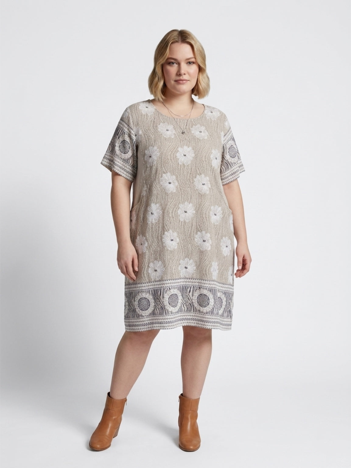 Elena Plus Size -mekko