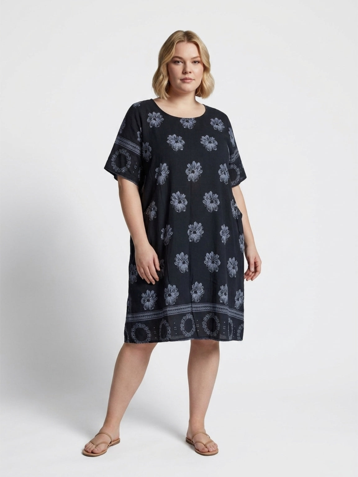 Elena Plus Size -mekko