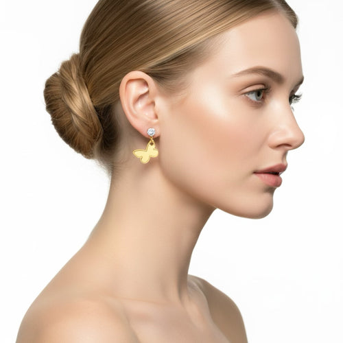 Lataa kuva 1. Perhoskorvakorut