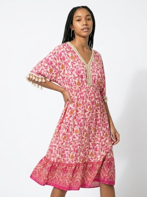 Lataa kuva 1. Minu mekko