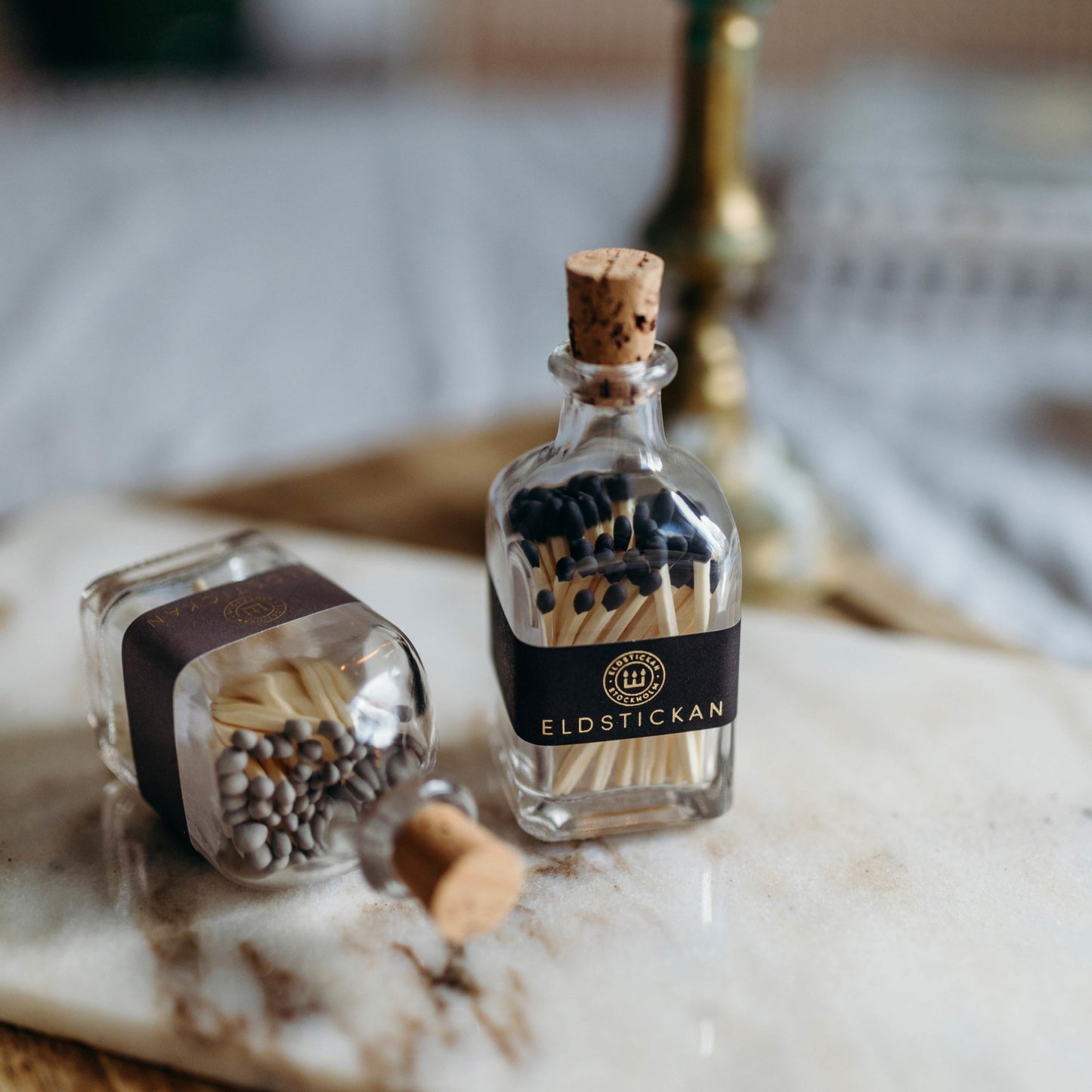 Eldstickan tulitikut, monta variaatiota