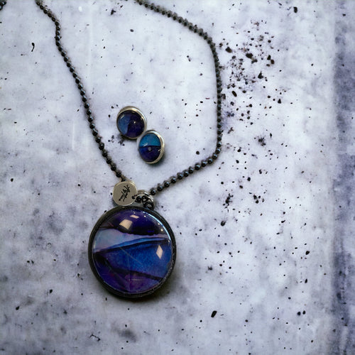 Lataa kuva 1. Taidekorusetti lila