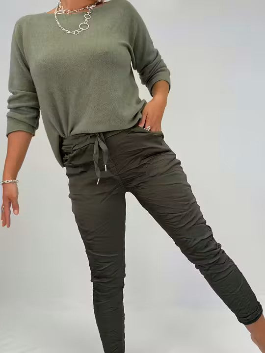 Superjoustavat housut useita värejä