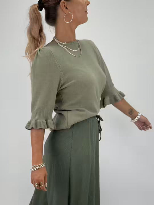 Lataa kuva 1. Belia neule army