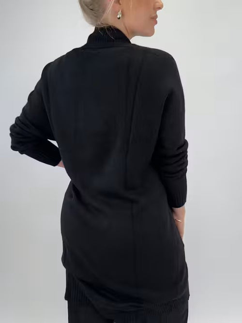 Lataa kuva 1. Edda neuletakki musta