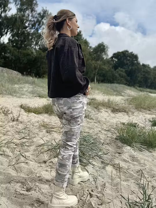 Lataa kuva 1. Monika housut beige