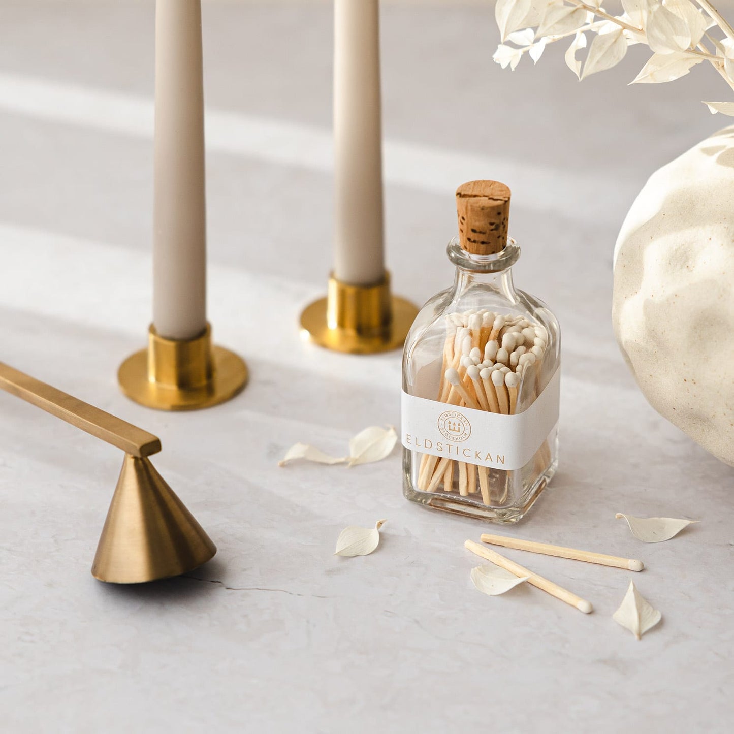 Eldstickan tulitikut, monta variaatiota