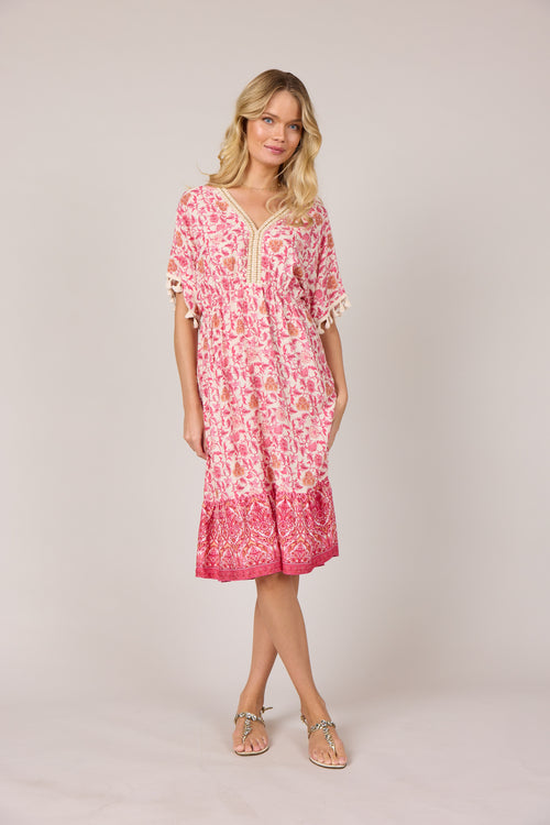 Lataa kuva 1. Minu mekko