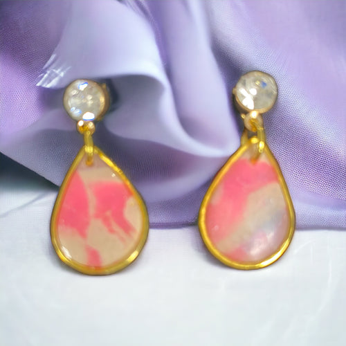 Lataa kuva 1. Rauha korvakorut