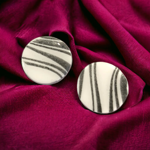 Lataa kuva 1. Matilda -korvakorut