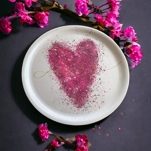 Lataa kuva 1. Sydän tarjotin