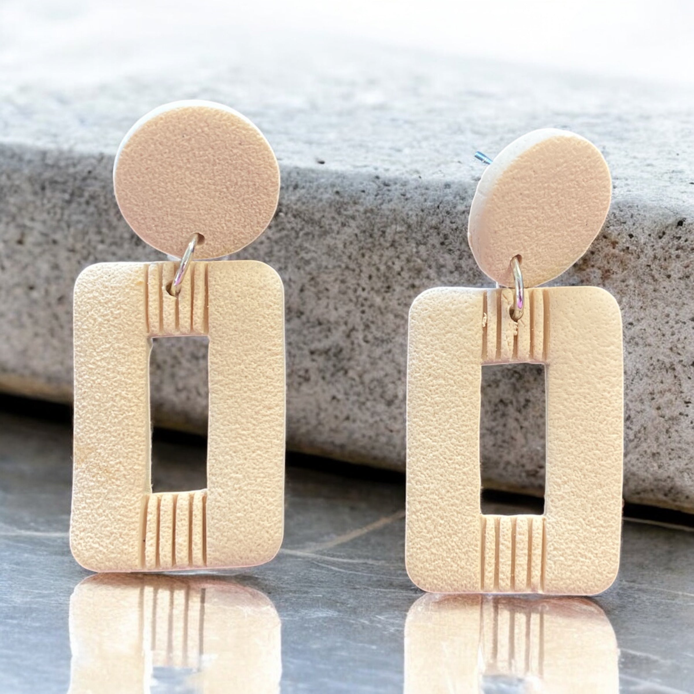 Julia korvakorut beige