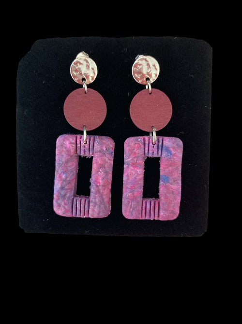 Lataa kuva 1. Hulda korvakorut tumma