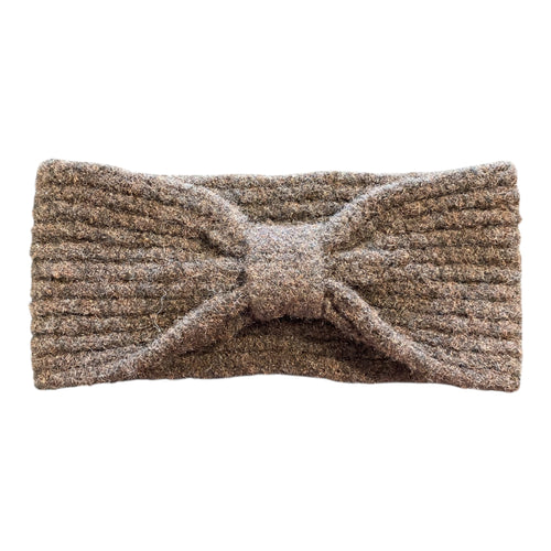 Lataa kuva 1. Ribbineulos panta