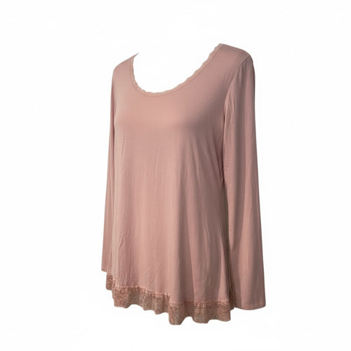 Lataa kuva 1. Pitkähihainen pitsitoppi