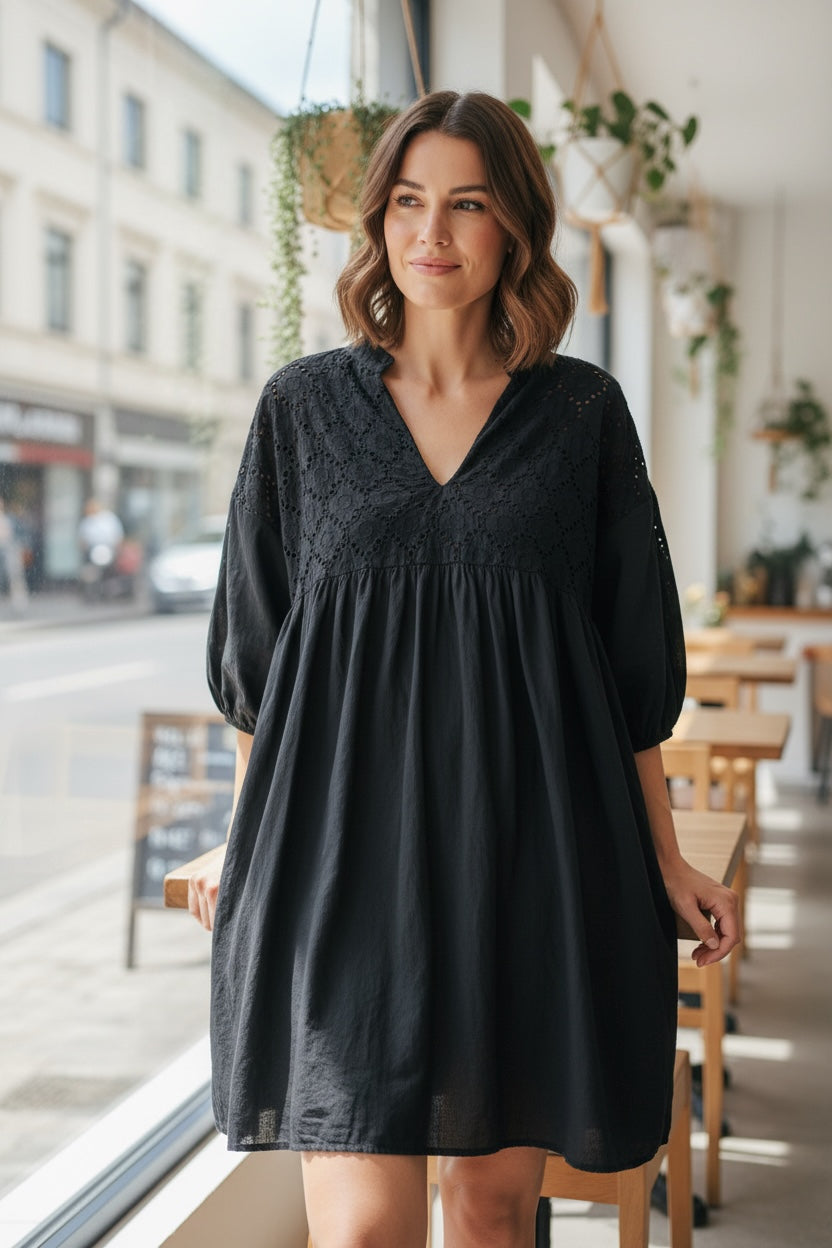 Lumo pitsi -mekko – ajaton musta kaunotar koko s/m