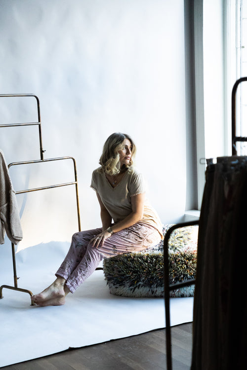 Lataa kuva 1. Box-housut lily