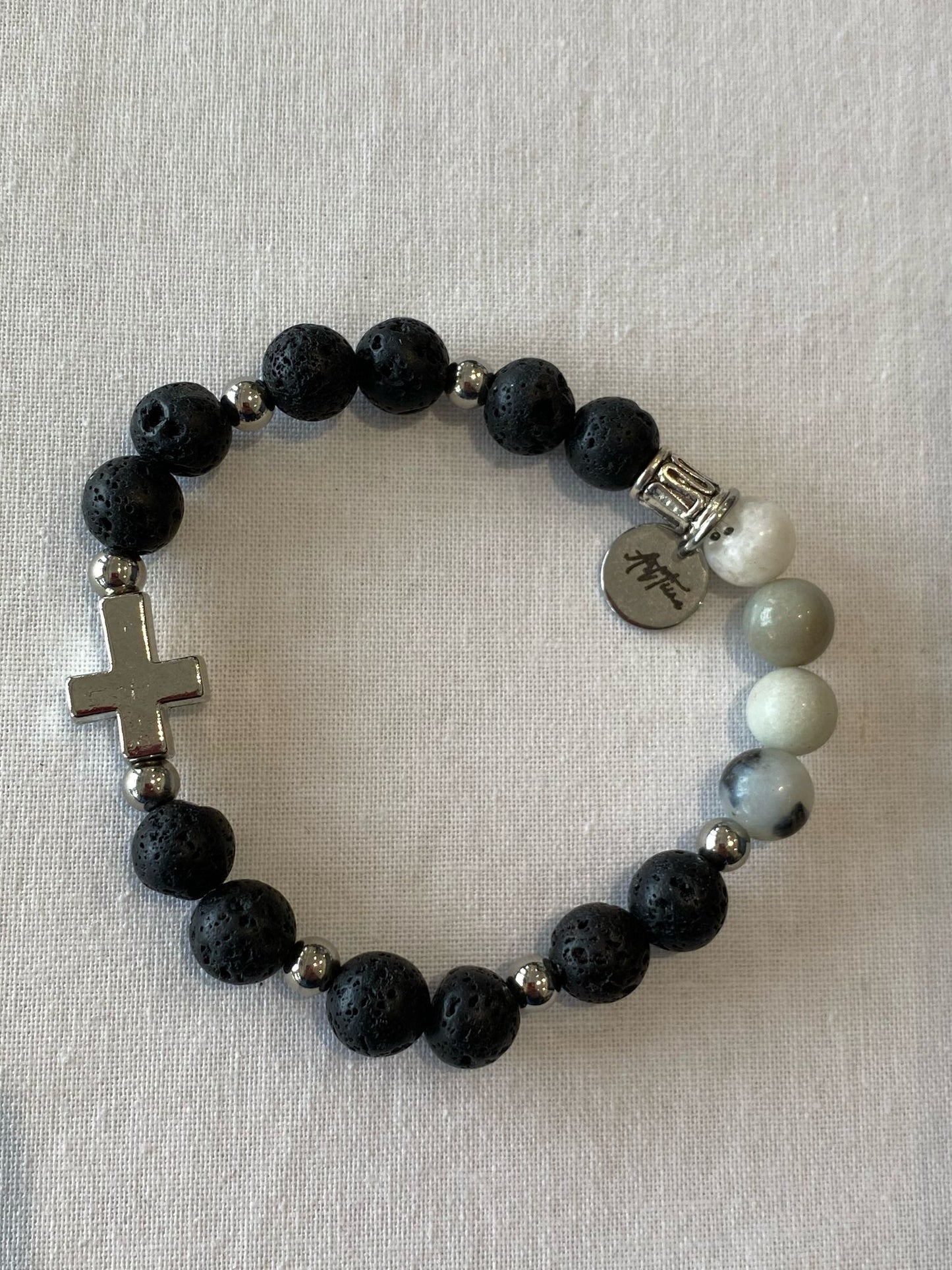 ArtTiina voimakoru, hopeanvärinen risti