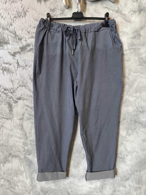 Lataa kuva 1. Anelma Plus One Size -housut