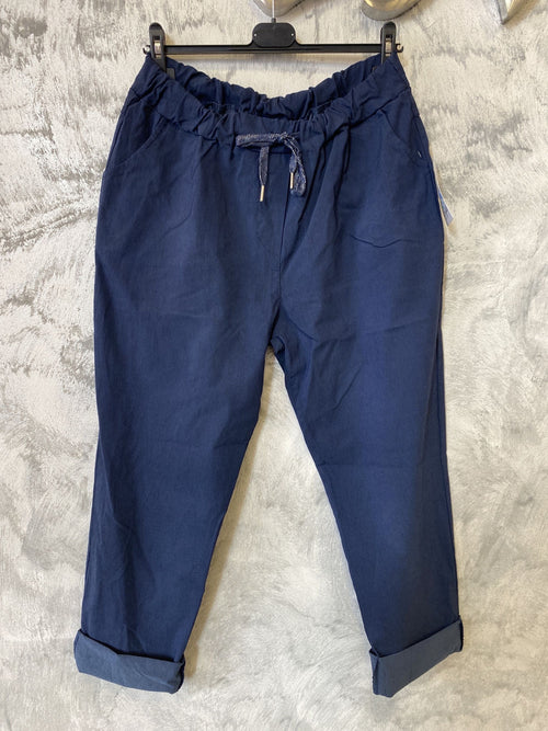 Lataa kuva 1. Anelma Plus One Size -housut