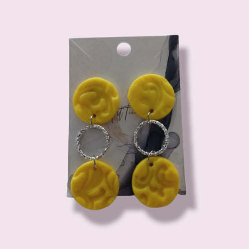 Lataa kuva 1. Linkki-korvakorut