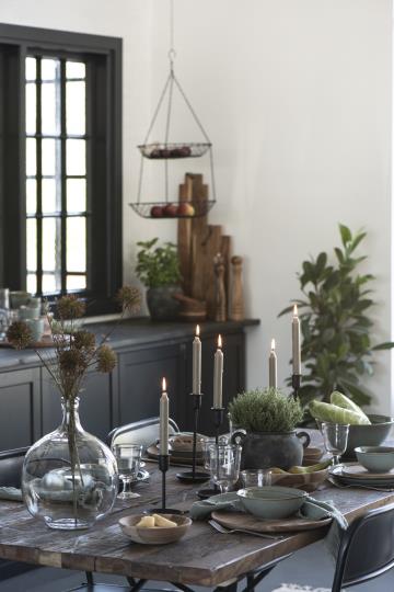 Lataa kuva 1. Ib Laursen käsintehty kynttilänjalka