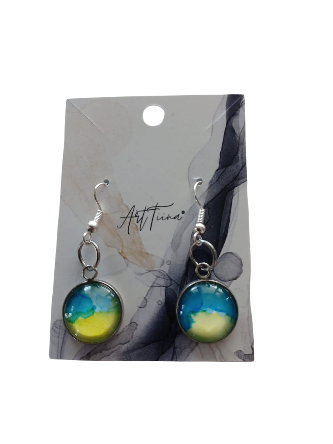 Ukraina sydämessä, korvakorut